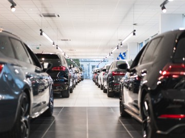 Pierwszy na świecie salon aut używanych – Volkswagen Financial Services STORE